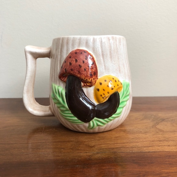Other - Vintage mushroom mug